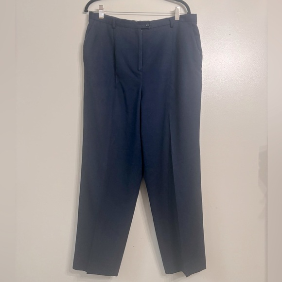 Pendleton Virgin Wool Navy Pants Size 14
Made In USA - Picture 1 of 5